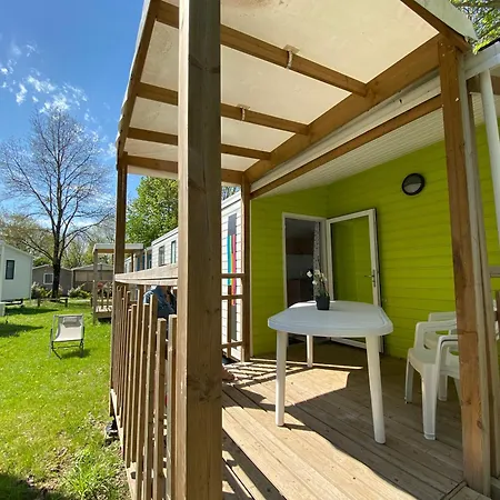 Κάμπινγκ Le 4*