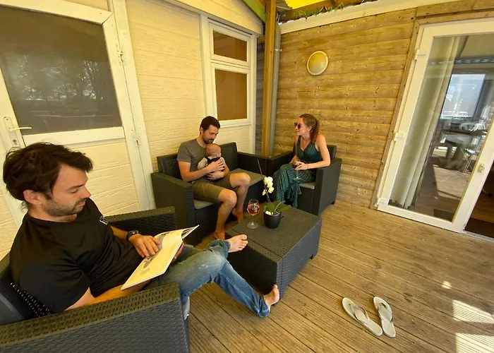 Κάμπινγκ Le Ρουαγιάν