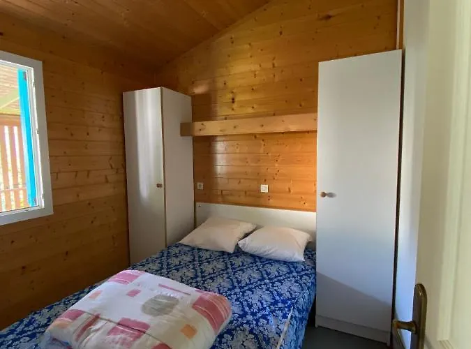 Le Κάμπινγκ 4*