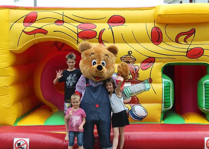 Κάμπινγκ Le Ρουαγιάν